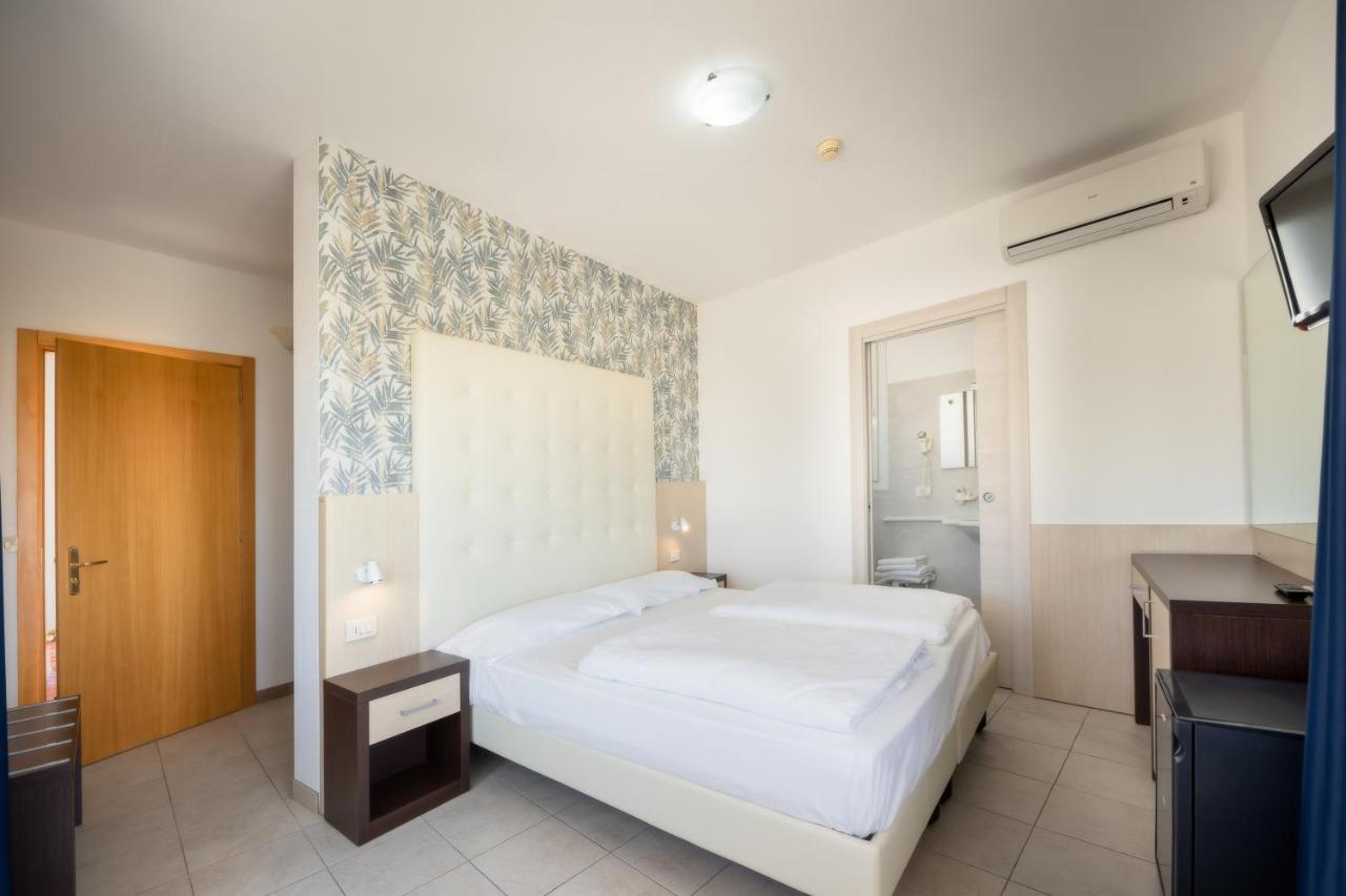Hotel Gardenia Caorle Exterior foto