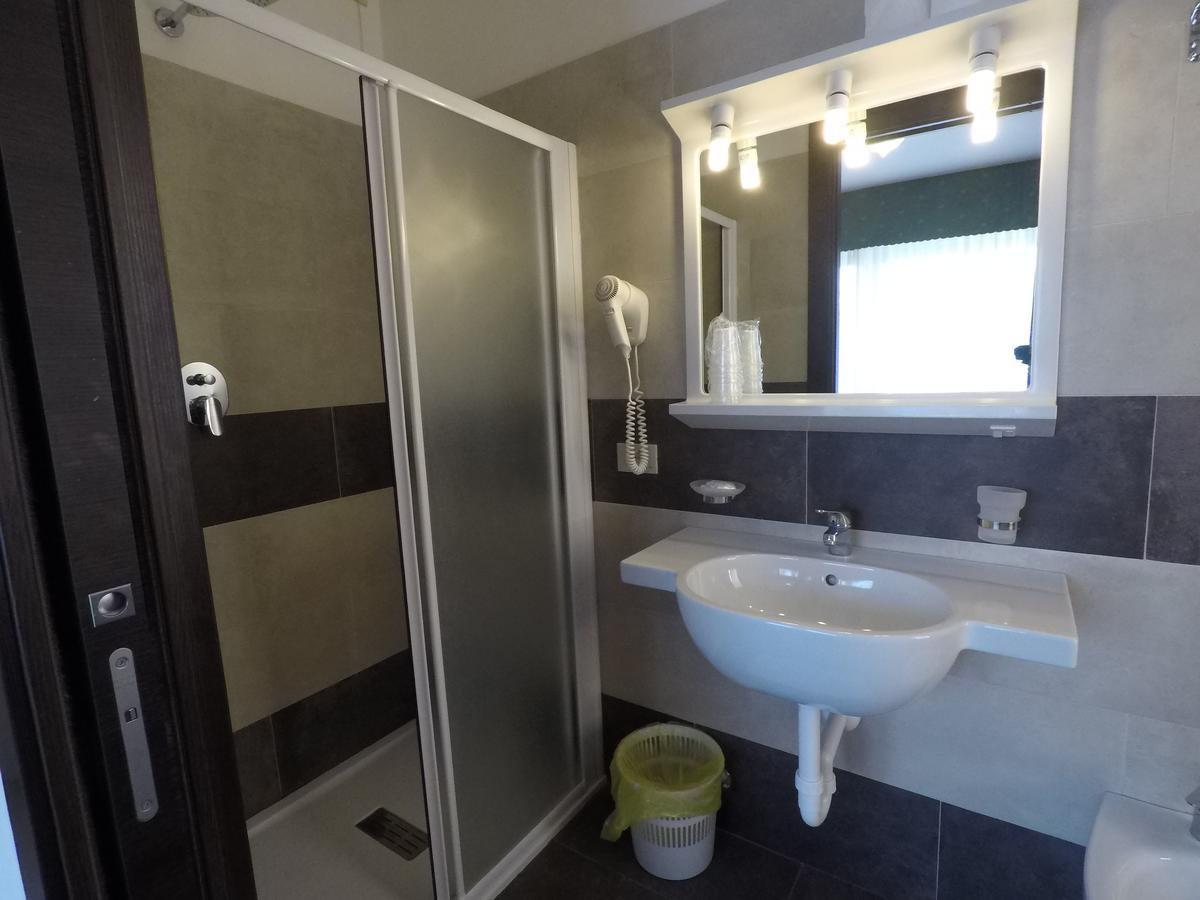 Hotel Gardenia Caorle Exterior foto