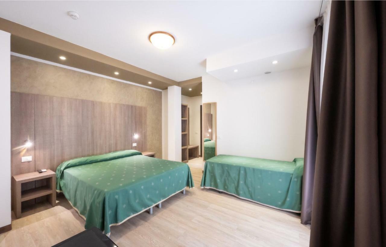 Hotel Gardenia Caorle Exterior foto